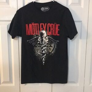 Mötley Crüe Dr. Feelgood Graphic T-Shirt